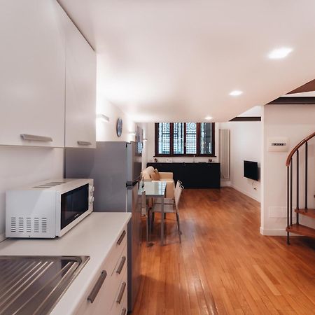 Charming De Togni Apartment มิลาน ภายนอก รูปภาพ